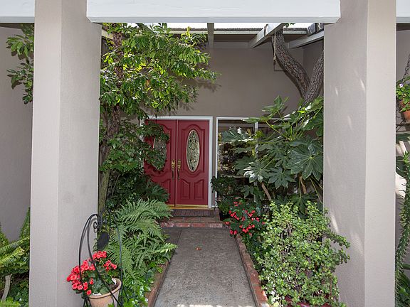 3rd image of 263 N Ensenada Ave