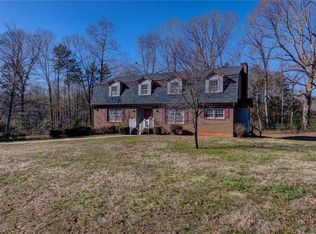 4675 Duffer Ln, Pfafftown, NC 27040