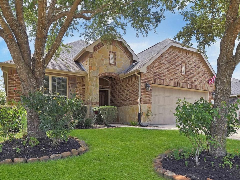 1st image of 17211 Lowell Lake Ln