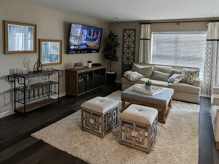 1825 Wilson Prairie Cir — Photo 42