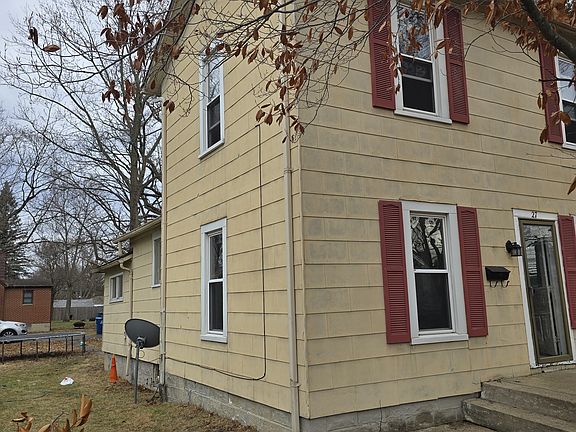 2nd image of 27 W Plum St