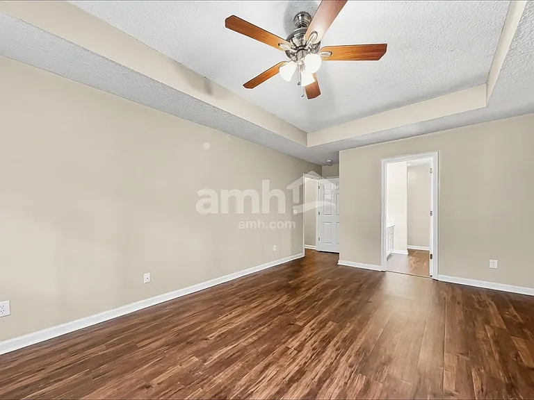 175 Huger St — Photo 8