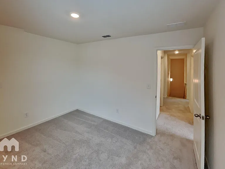 121 Maison Dr — Photo 8