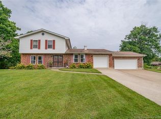 301 Country Club Dr, New Albany, IN 47150