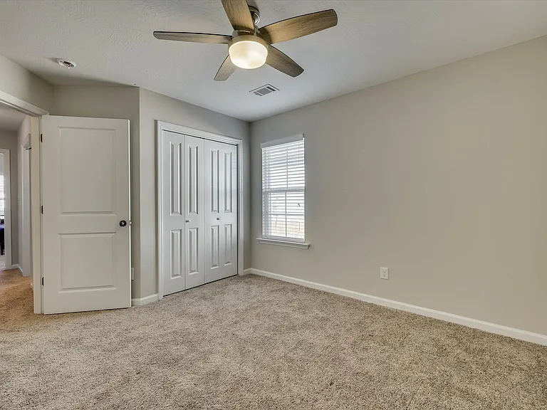124 Radcliff Dr — Photo 39