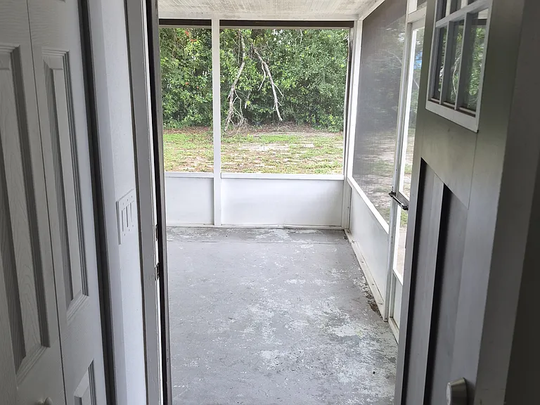 Closet & Back Door (to Porch)