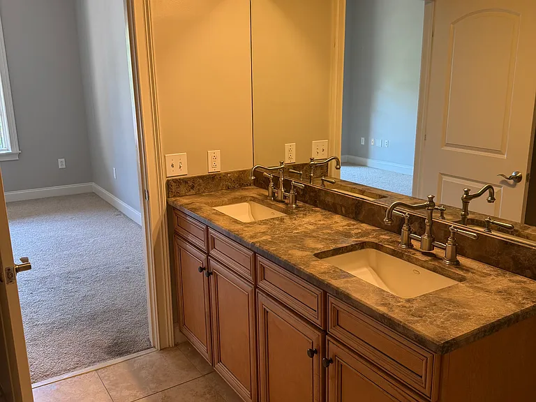 2600 Highland Ave S #204 — Photo 11