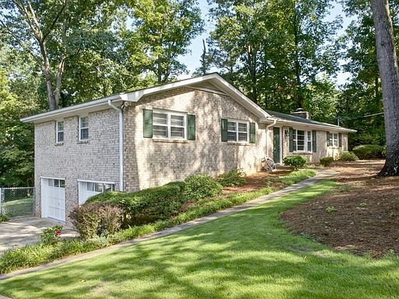 4th image of 3369 Clair Cir