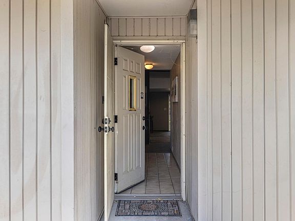 5th image of 3824 Hubbard Rd