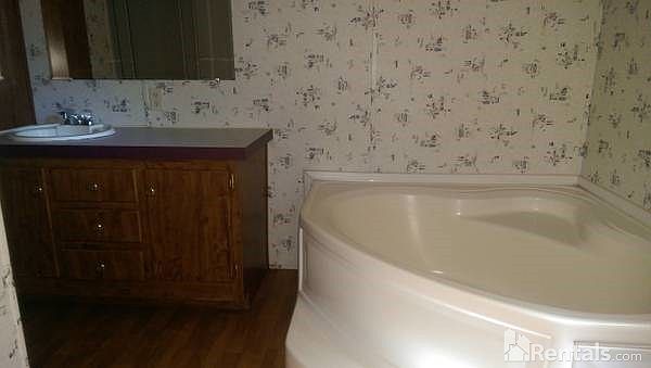 2nd image of 1132 Pumpkin Dr