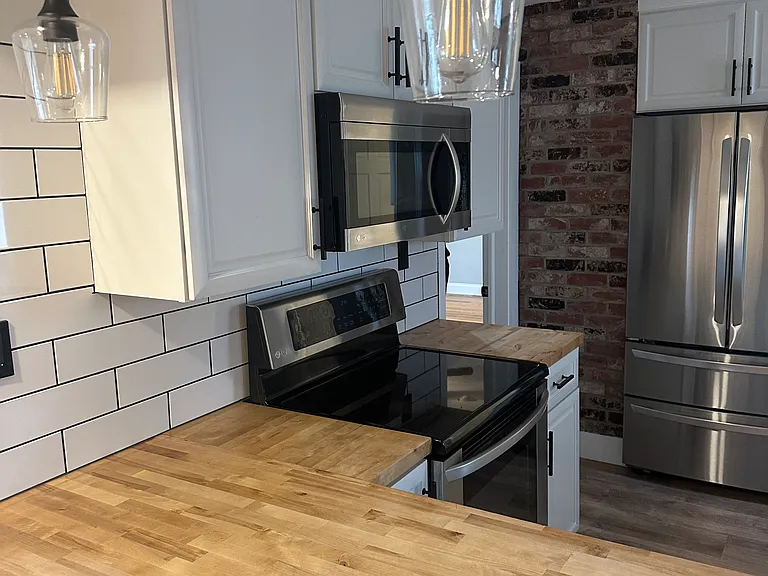 410 Elm St #1 — Photo 10