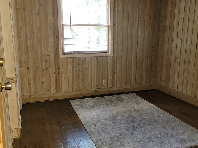 91 Chalet Cir — Photo 11