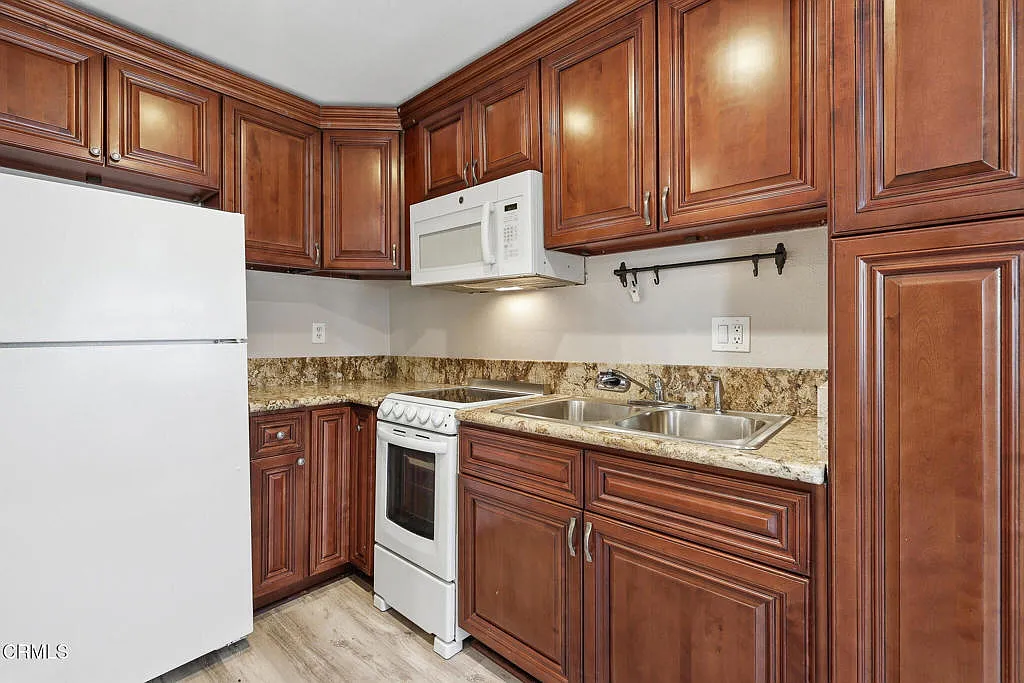 1 bed, 1.0 bath, 501 sqft, $2,600 — Photo 3