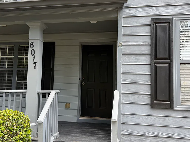 6017 Riverside Run Ct — Photo 2