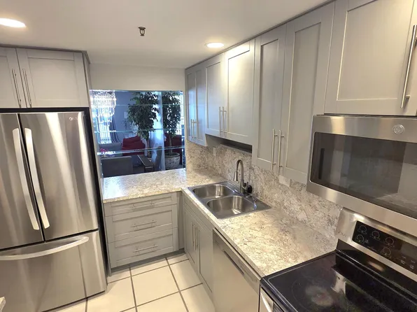 2788 Tennis Club Drive #203, West Palm Beach, FL 33417