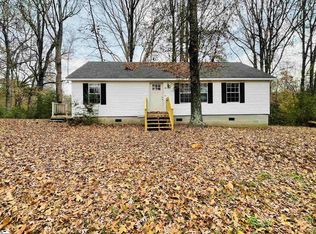 950 Hellams Rd, Gray Court, SC 29645