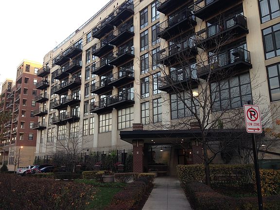 2nd image of 1525 S Sangamon St #317-P