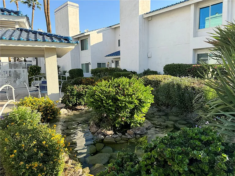1800 Clubhouse Dr #K90 — Photo 36