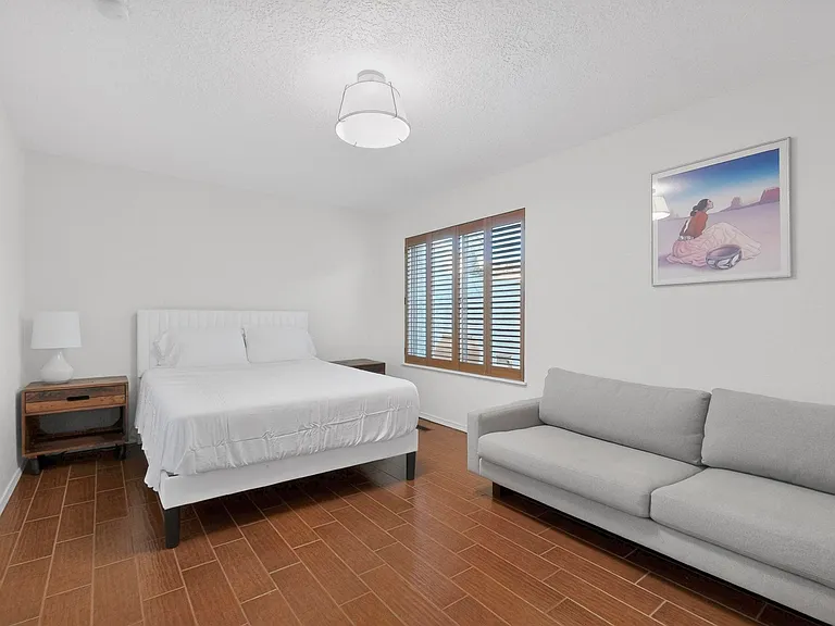 9735 Village Green Dr NE — Photo 16