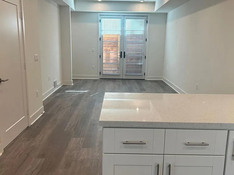 APT THE MADISON COLLECTION — Photo 17
