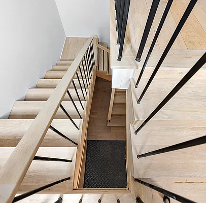 Sold by Corcoran | media 21