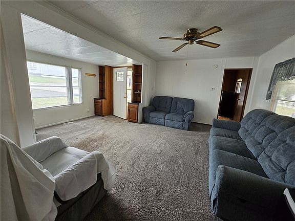 4th image of 107 Larchwood Dr