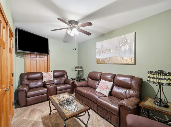 20-15 Menahan Street image 23 of 38