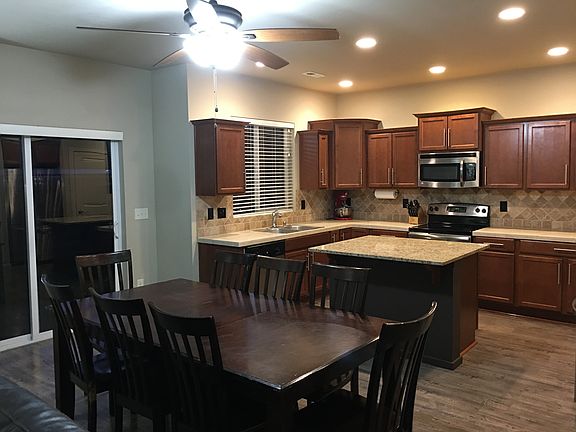 5th image of 724 206th Street Ct E