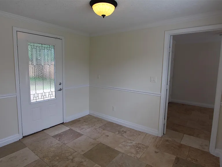 6630 Corbin St — Photo 10