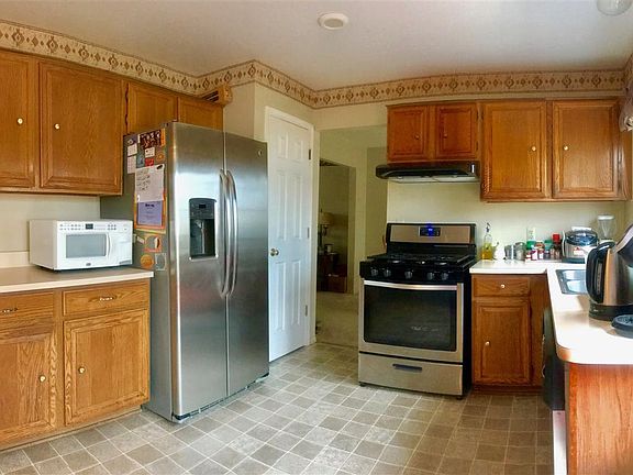 5th image of 35632 Ashford Dr
