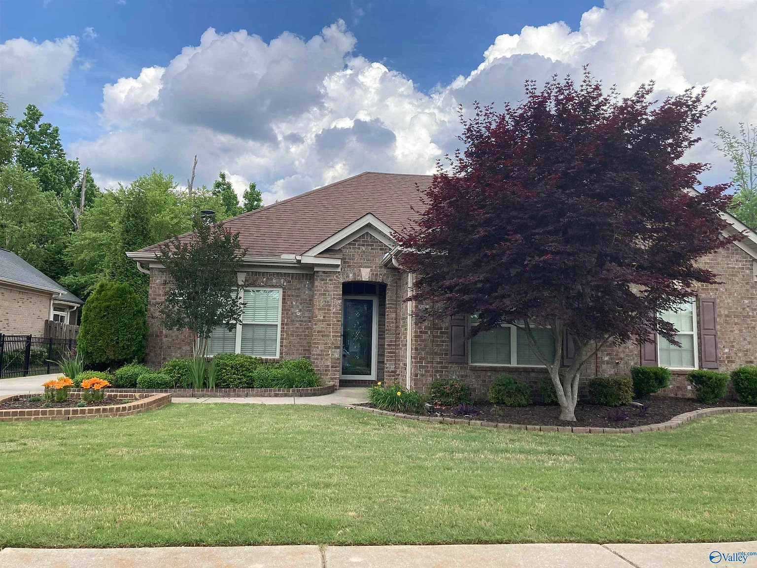 3 bed, 2.0 bath, 2100 sqft, $2,150 — Photo 1