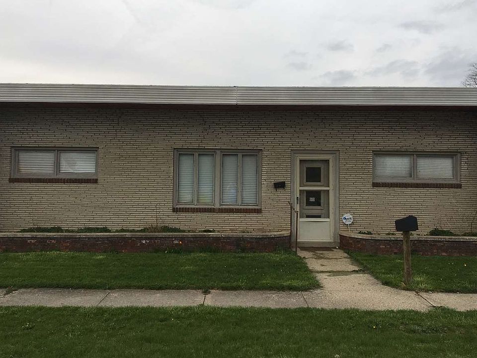 2nd image of 600 E 18th St
