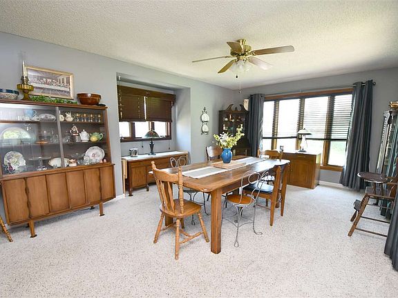 5th image of 5 Parklane Pl