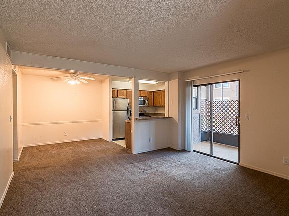 4th image of 171-3043 Antique Oaks Cir #171