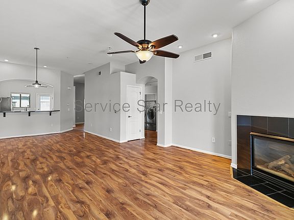 3rd image of 4533 N 22nd St Unit 224