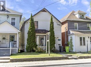 515 Albert St E #1, Sault Ste. Marie, ON P6A 2K3