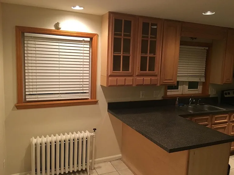 26 Bates St NW #A — Photo 6