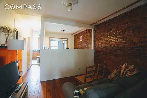 Rented by Compass | media 16