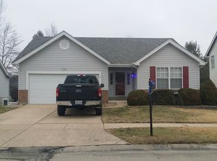 1740 Stoney Terrace Dr, Ballwin, MO