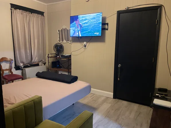 343 Pine St #2, Lewiston, ME 04240
