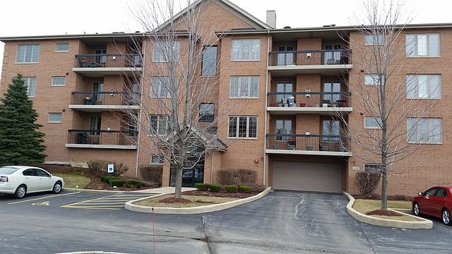 1st image of 6749 S Pointe Dr Unit 2D
