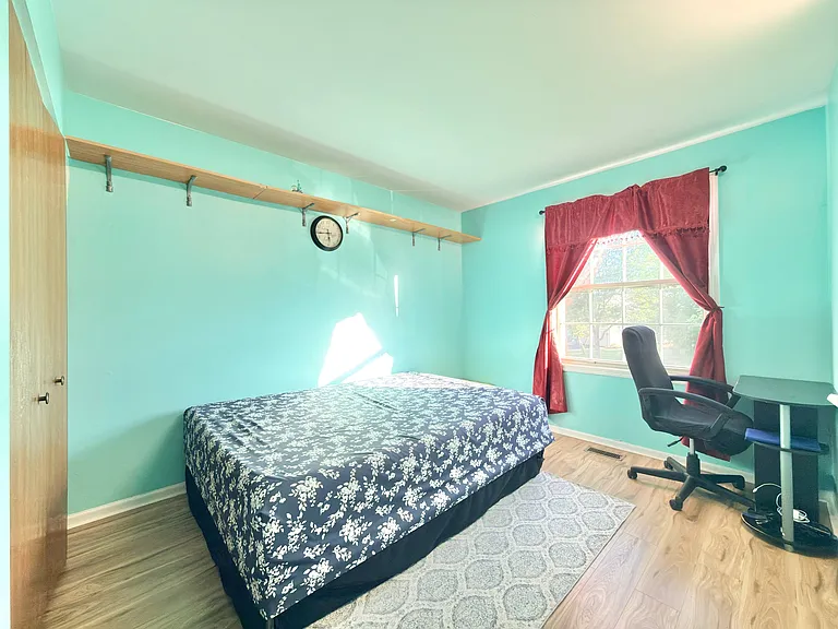 1464 Farrington Ln — Photo 13