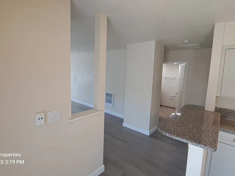 2040 Associated Rd #C — Photo 10