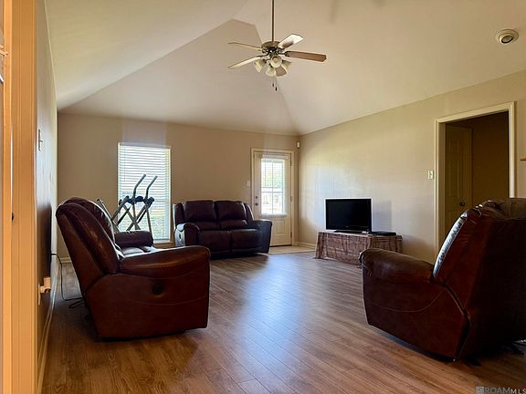 4th image of 15290 W Bayou Dr