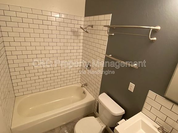 5th image of 1864 Roca Ct