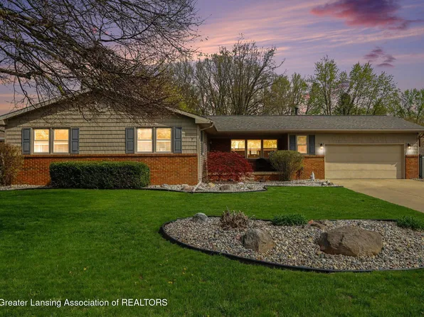 104 Rex St, Saint Johns, MI 48879