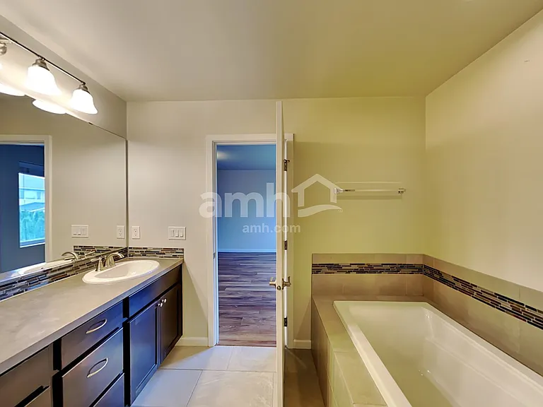 2655 Moore Ave — Photo 13