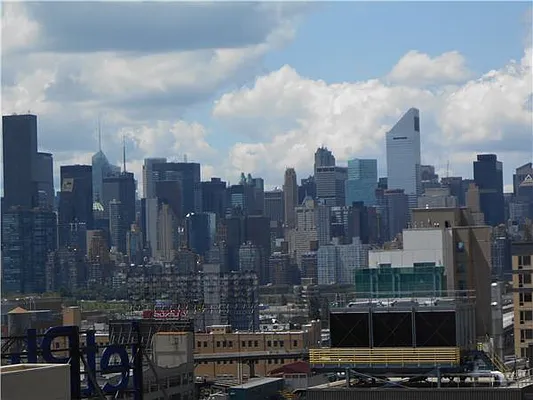 Rented by Avenue Sotheby's International Realty | media 14