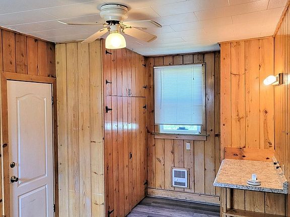 5th image of 2507 Erlands Point Road NW