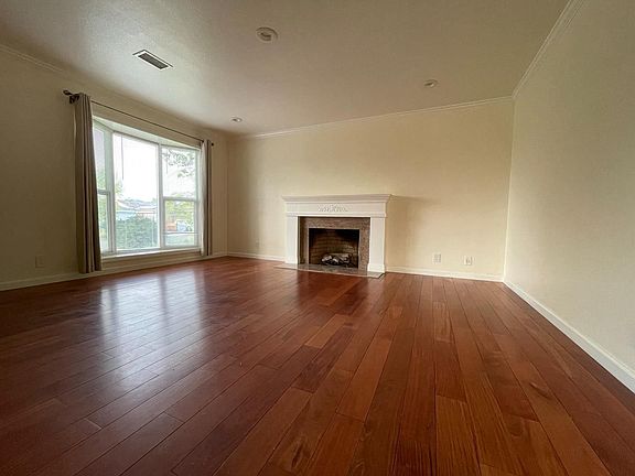 3rd image of 1418 Luning Dr